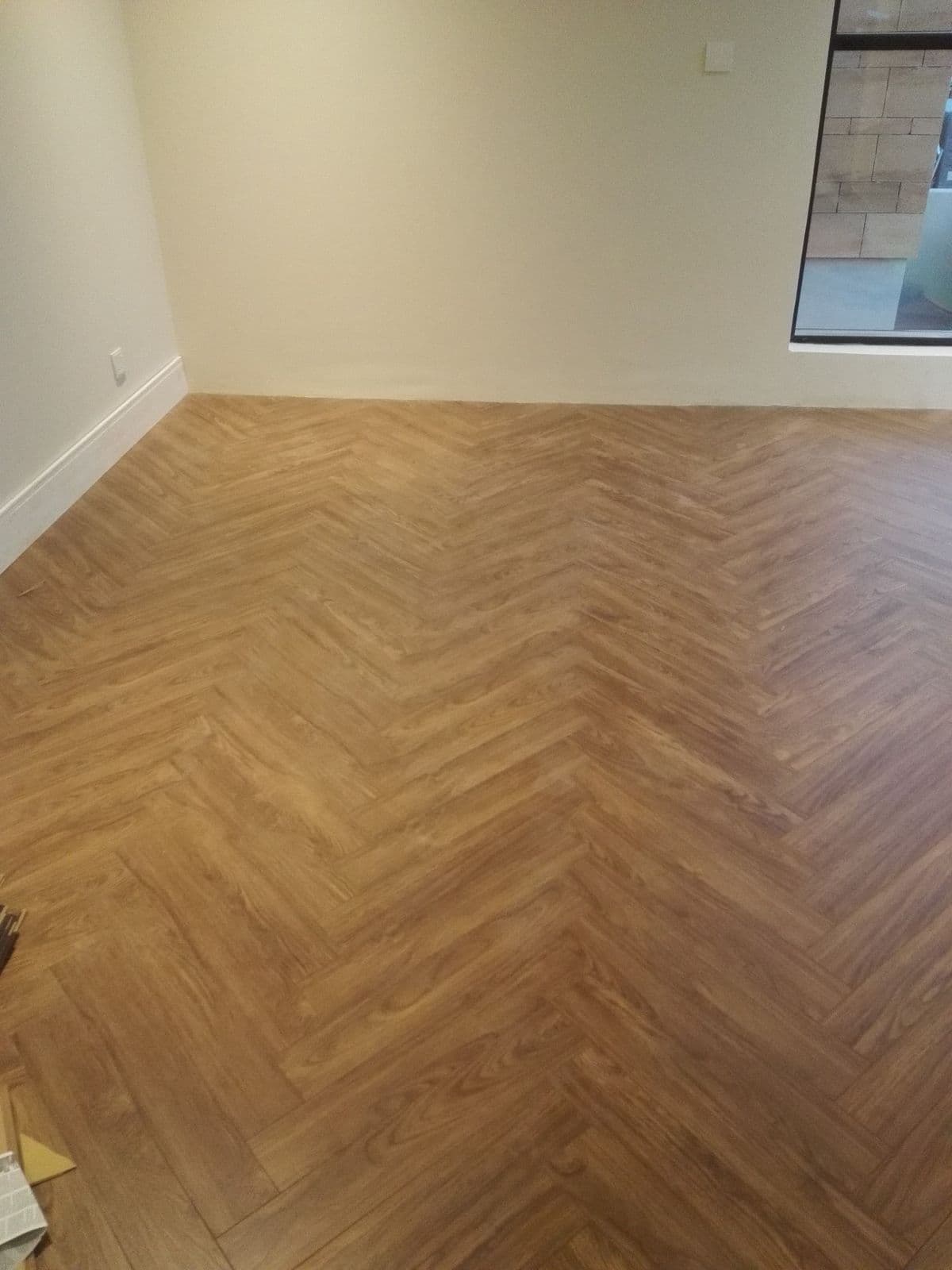 باركيه هرمي ضد الماء